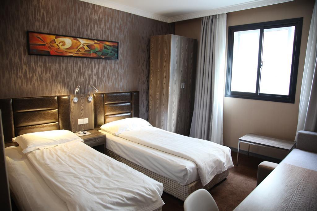 Shanghai Fish Inn Bund Экстерьер фото